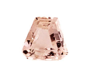 Morganite- Fine Loose pink Morganite 3.39 carats, Trillion cut. Untreated. #DA200038